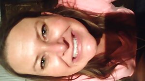 Stara babcia BBW bawi się filmy erotyczne babcie dildo i jej cipką