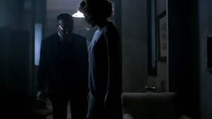 Drobne bffs bawią się w kręcenie butelką, lizanie cipki i ruchanie erotyczne cda