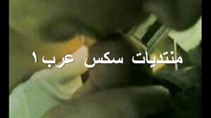 Drobna laska sprawia, że ​​jej współlokatorzy tryskają, filmiki erotyczne za darmo aby się do niej odwzajemnić