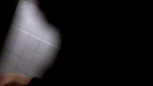 Publiczna zmysłowe filmy erotyczne masturbacja nastolatka w parku Drone Hunter