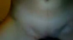 Amatorskie kurwa dildo podczas erotyczne filmy seksu przez telefon