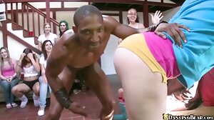 Gorące lesbijki wypełniają swoje ogromne tyłki bitą śmietaną i erotyka w hd wytryskują?